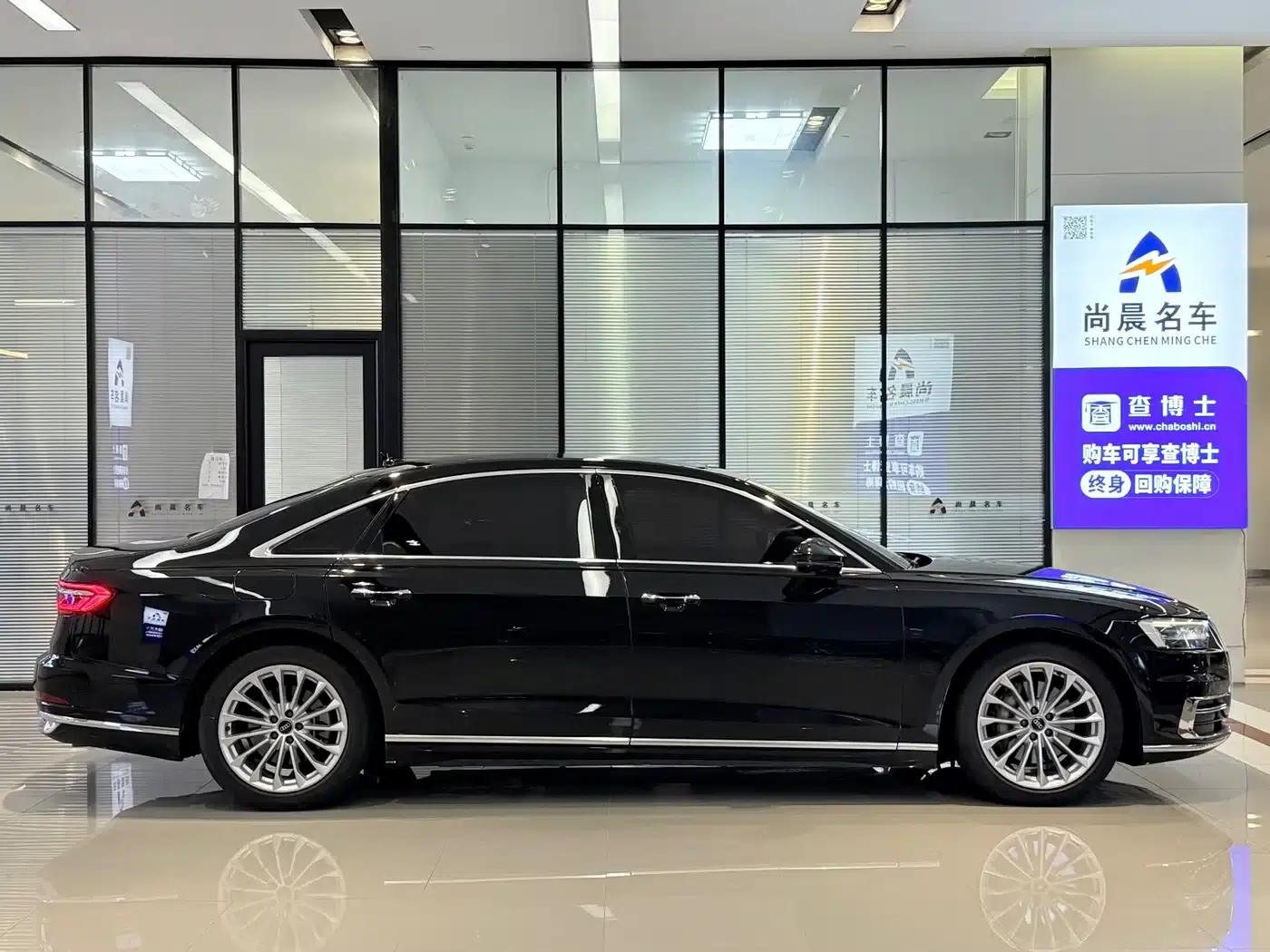 2021 Audi A8 A8L 50 TFSI quattro Comfort — миниатюра 16