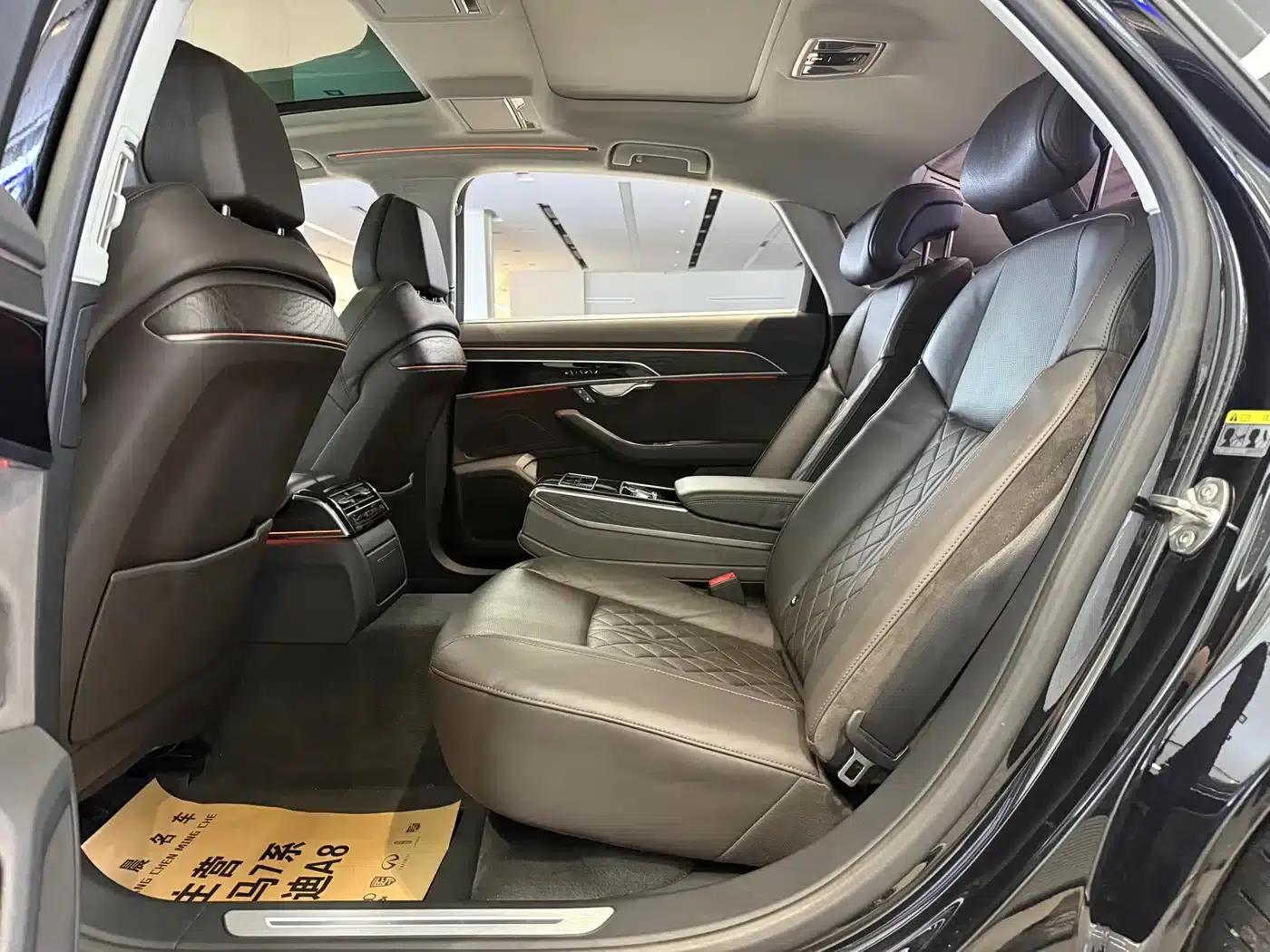 2021 Audi A8 A8L 50 TFSI quattro Comfort — миниатюра 10