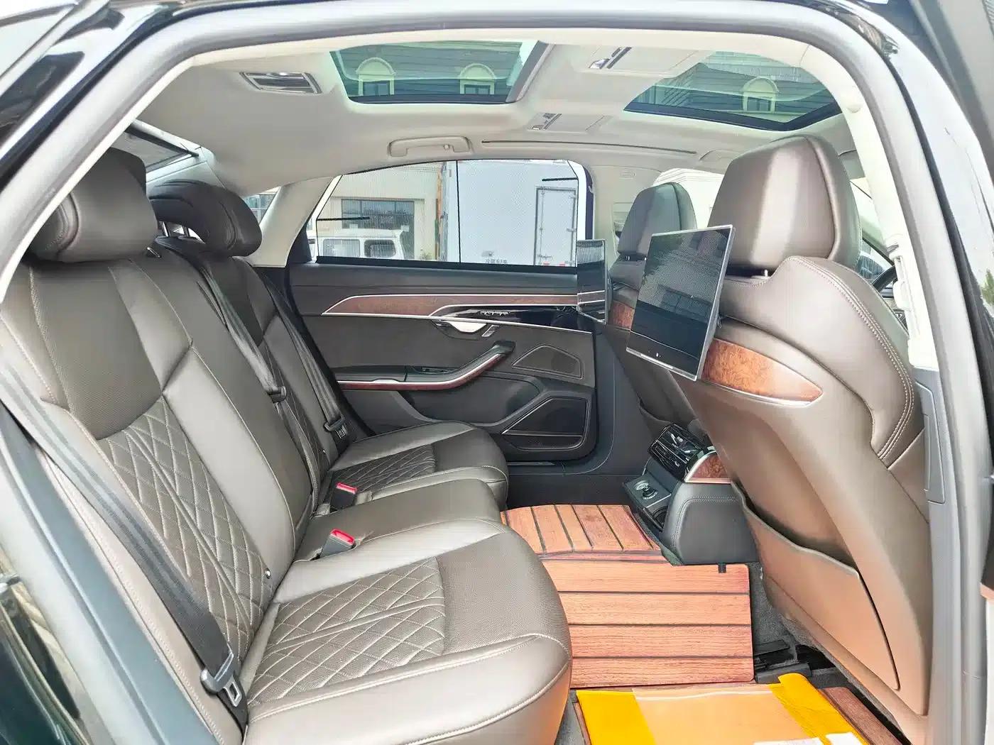 2021 Audi A8 A8L 55 TFSI quattro Luxury — миниатюра 7