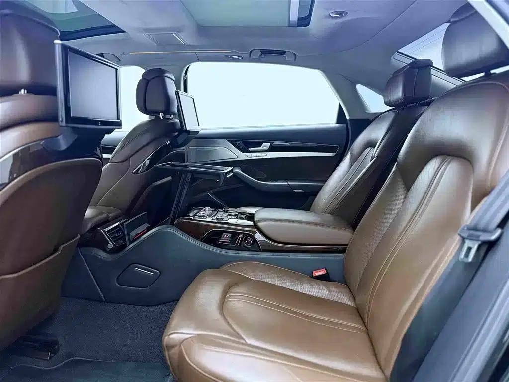 2013 Audi A8 A8L 6.3 FSI W12 quattro Flagship Model — миниатюра 17