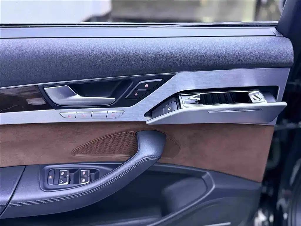 2013 Audi A8 A8L 6.3 FSI W12 quattro Flagship Model — миниатюра 21