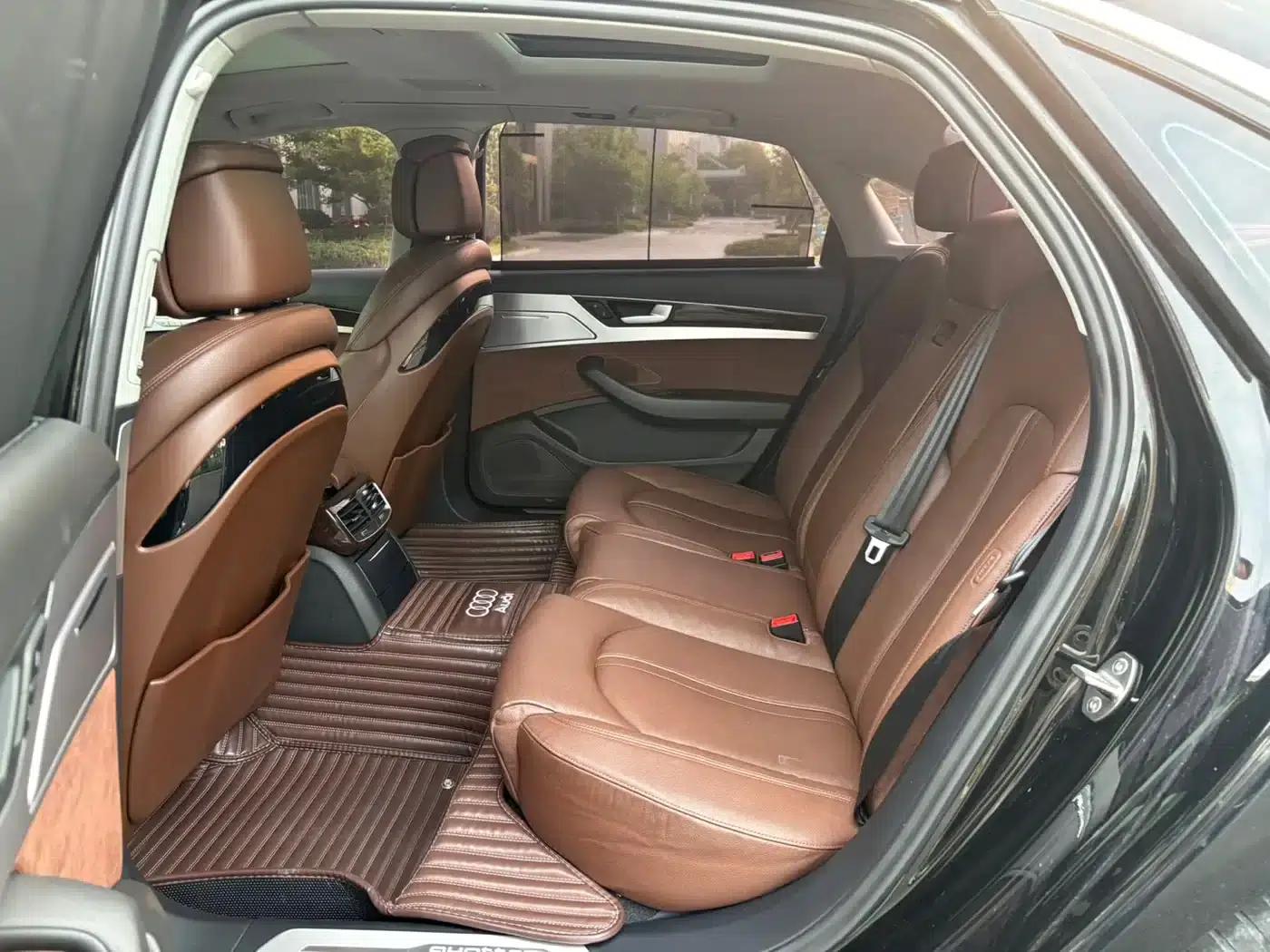 2017 Audi A8 A8L 45 TFSI quattro Comfort — миниатюра 11