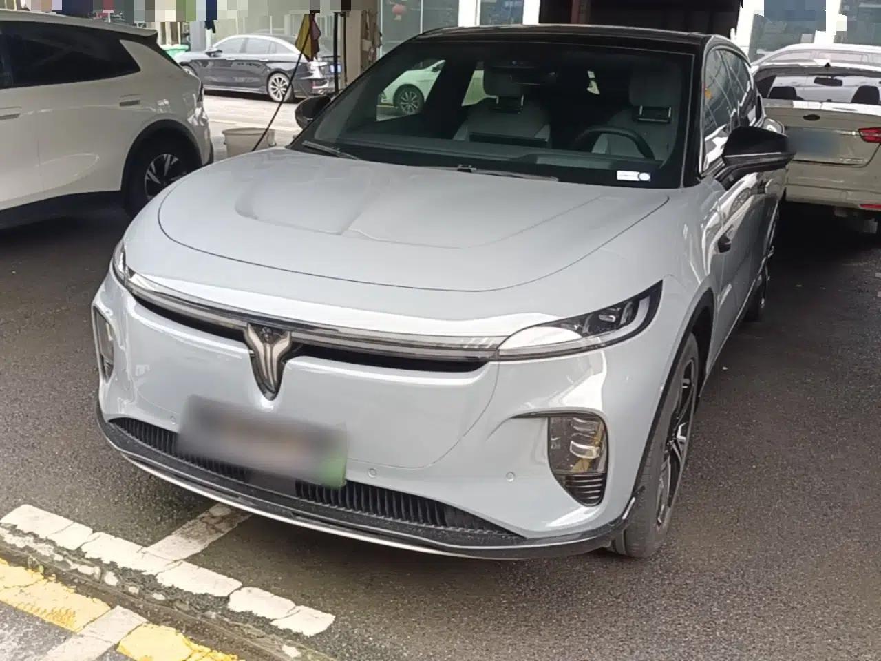 VOYAH COURAGE 2024 Long-Range Supercharge Edition — миниатюра 1