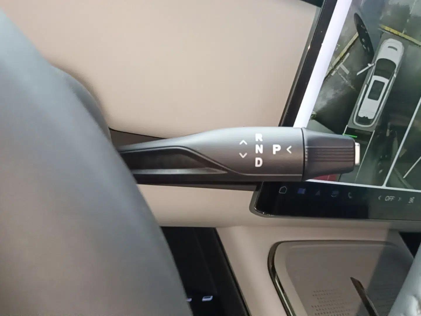VOYAH COURAGE 2024 Long-Range Supercharge Edition — миниатюра 16