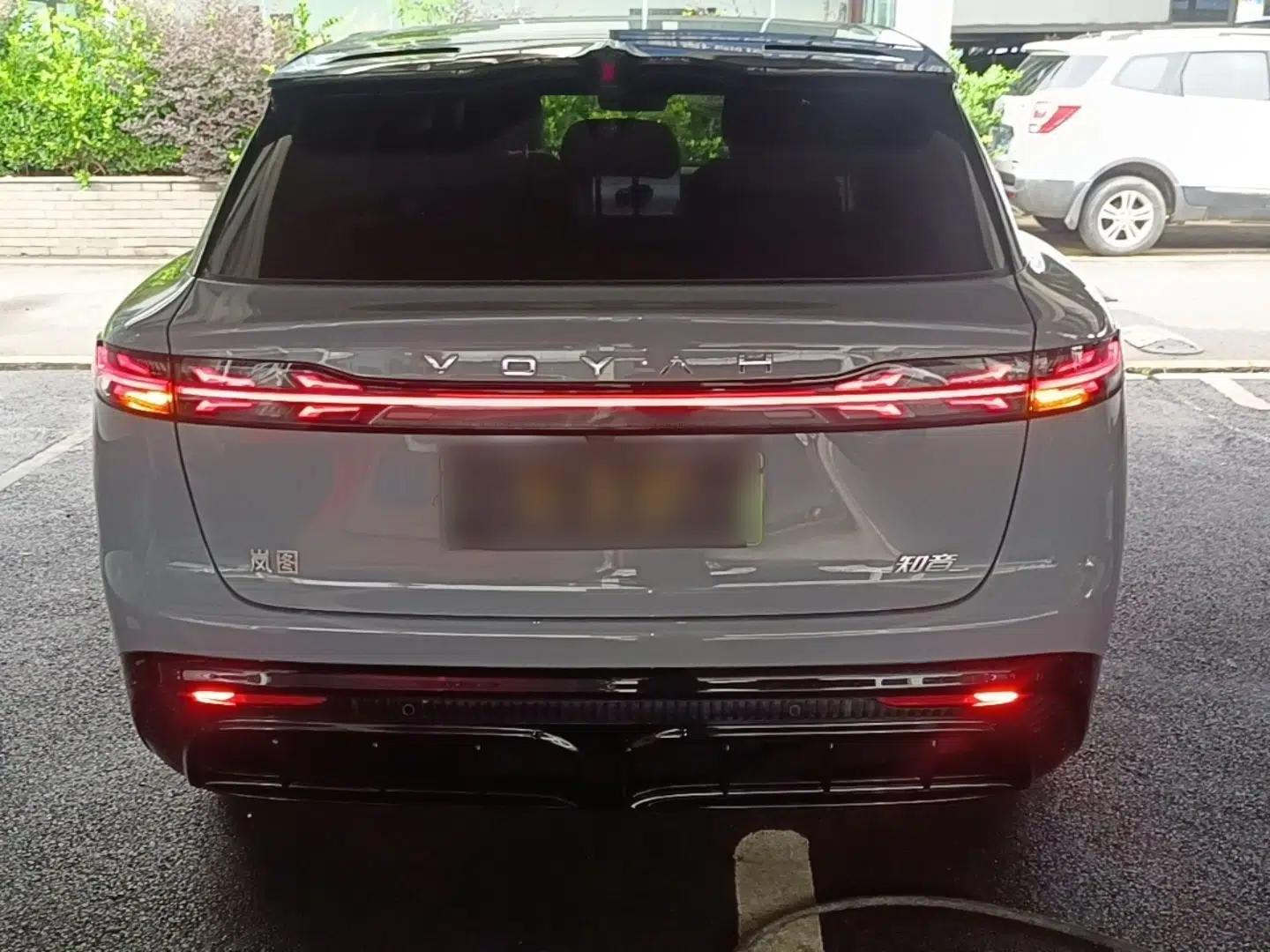 VOYAH COURAGE 2024 Long-Range Supercharge Edition — миниатюра 5