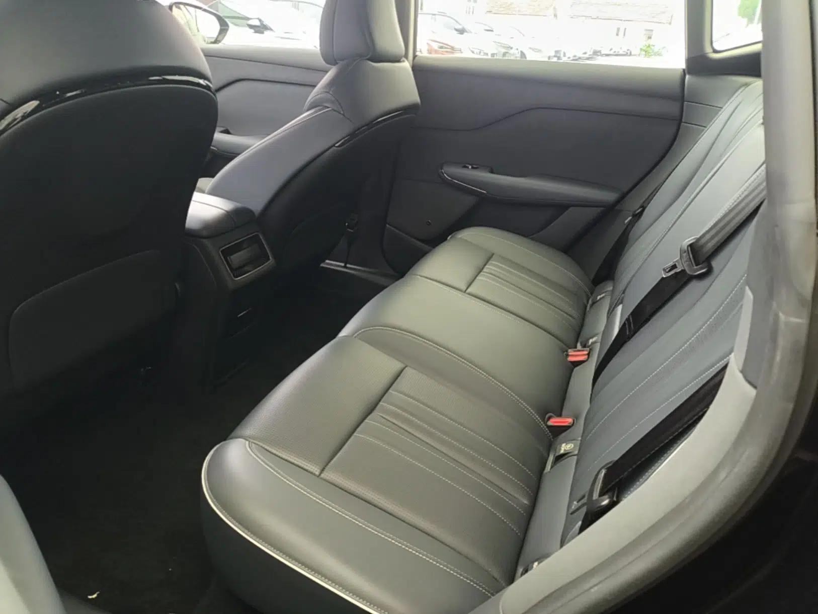 VOYAH COURAGE 2024 Long-Range Smart Edition — миниатюра 20