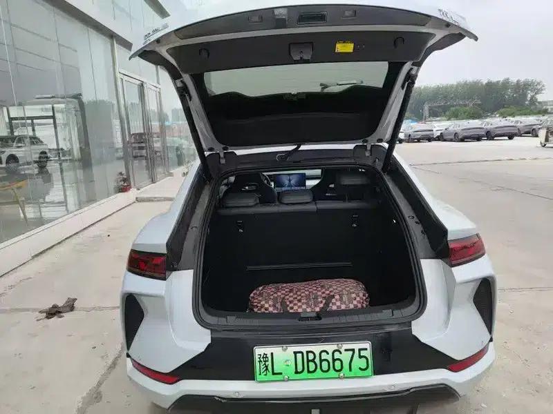 Song L EV 2025 Model 662KM Superior Intelligent Driving Edition — миниатюра 9