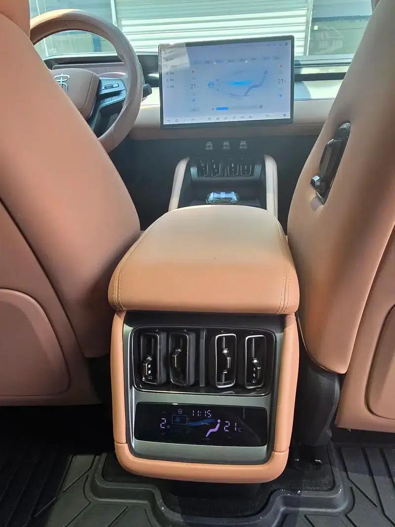 Song L EV 2024 Model 662km Excellent Edition — миниатюра 8