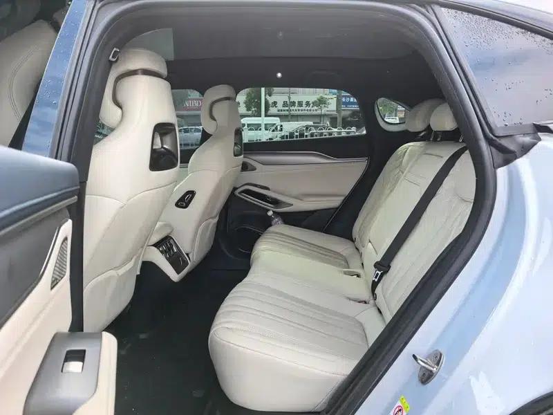 Song L EV 2024 Model 662km Excellent Edition — миниатюра 21