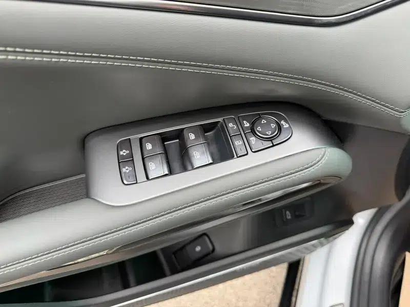 Song L EV 2024 550km Excellent Edition — миниатюра 35