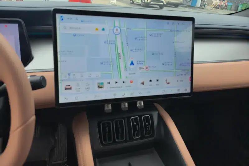 Song L EV 2025 Smart Driving Edition 662KM LiDAR Excellent Model — миниатюра 13