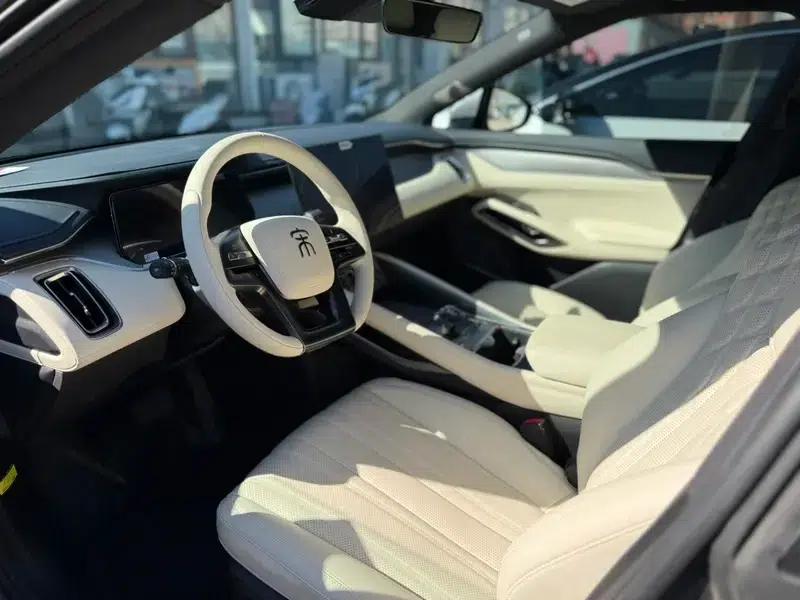Song L EV 2024 550km Super Edition — миниатюра 9