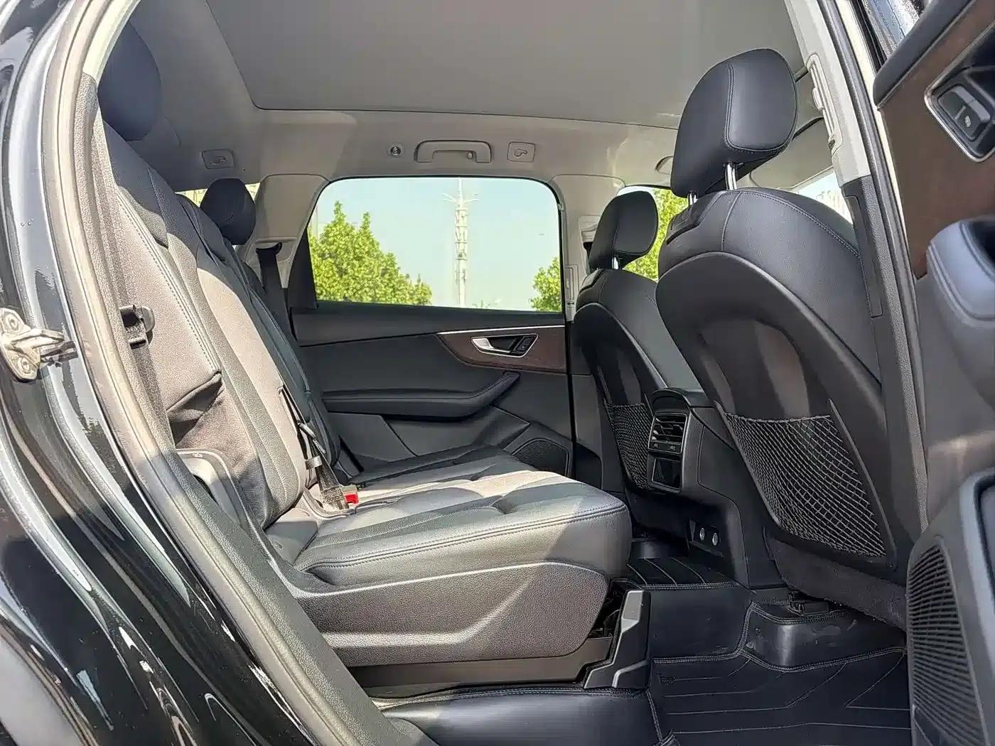 Audi Q7 2024 55 TFSI quattro S line Sport — миниатюра 11