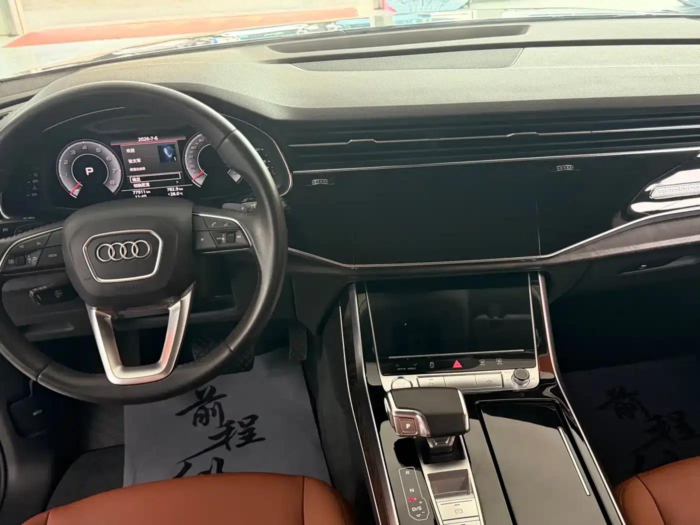 Audi Q7 2020 55 TFSI quattro Black Knight Edition — миниатюра 7