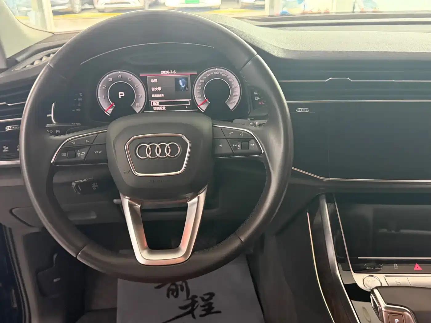 Audi Q7 2020 55 TFSI quattro Black Knight Edition — миниатюра 8