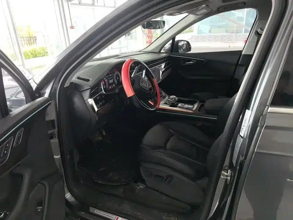 Audi Q7 2020 55 TFSI quattro S line Sport — миниатюра 4