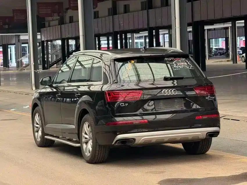 Audi Q7 2019 55 TFSI Technology Edition — миниатюра 6