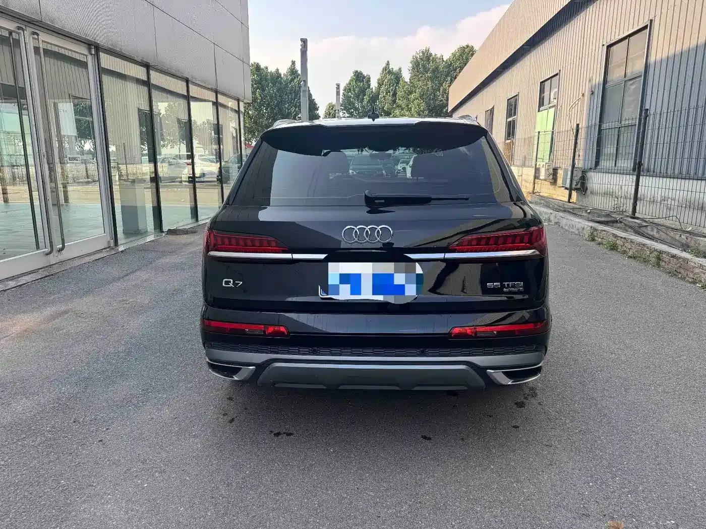 Audi Q7 2021 55 TFSI quattro S line Sport — миниатюра 3