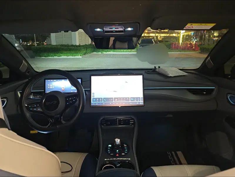 Seal 06GT 2025 Model 505 2WD Wave Plus Edition — миниатюра 10