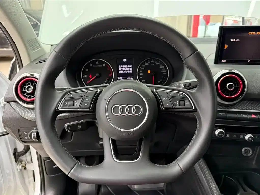 Audi Q2L 2022 35 TFSI Fashion Dynamic Edition — миниатюра 11