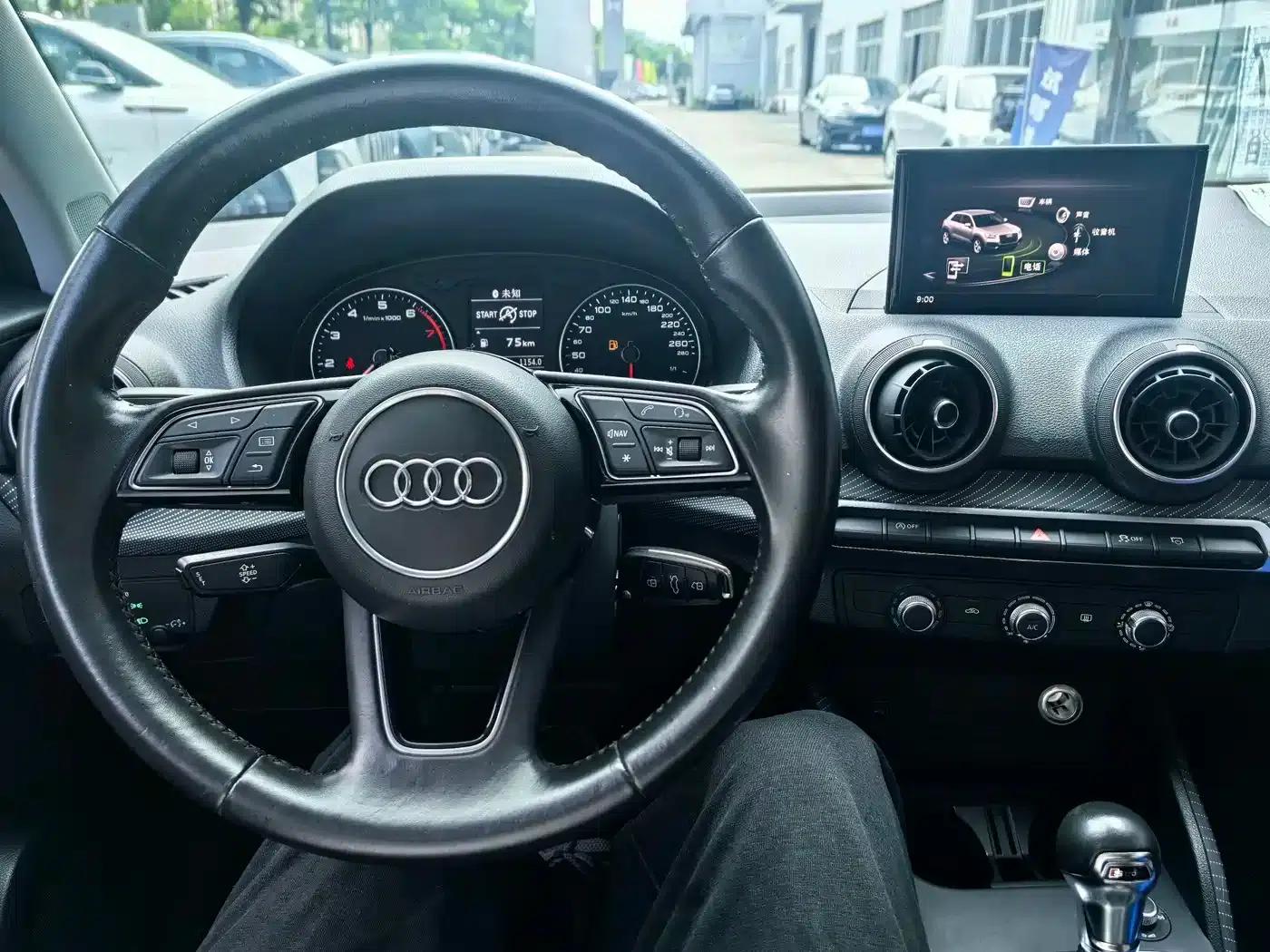 Audi Q2L 2018 35 TFSI Launch Edition (China VI Emission Standard) — миниатюра 7