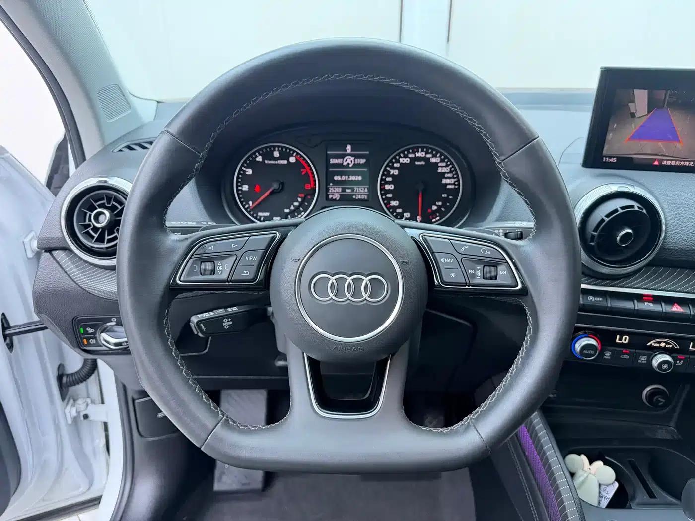Audi Q2L 2022 35 TFSI Fashion Dynamic Edition — миниатюра 11