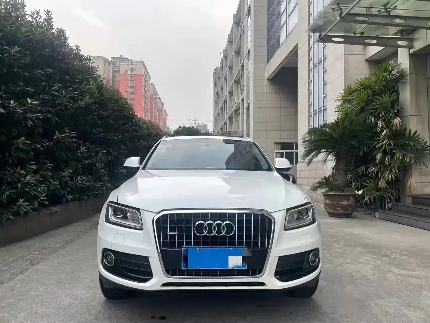 Audi Q5 2013 40 TFSI Technology Edition — миниатюра 1