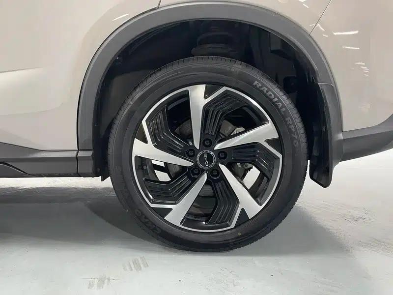Hiace 05DM 2025 DM-i 115KM Flagship Model — миниатюра 9
