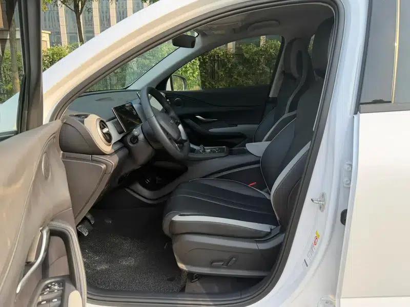 Hiace 05DM 2025 DM-i 75KM Luxury Edition — миниатюра 19