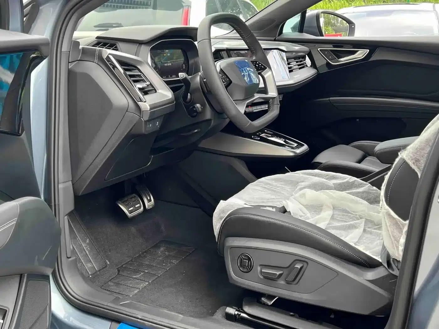 Audi Q4 e-tron 2024 Model 40 e-tron Adventure Edition — миниатюра 11