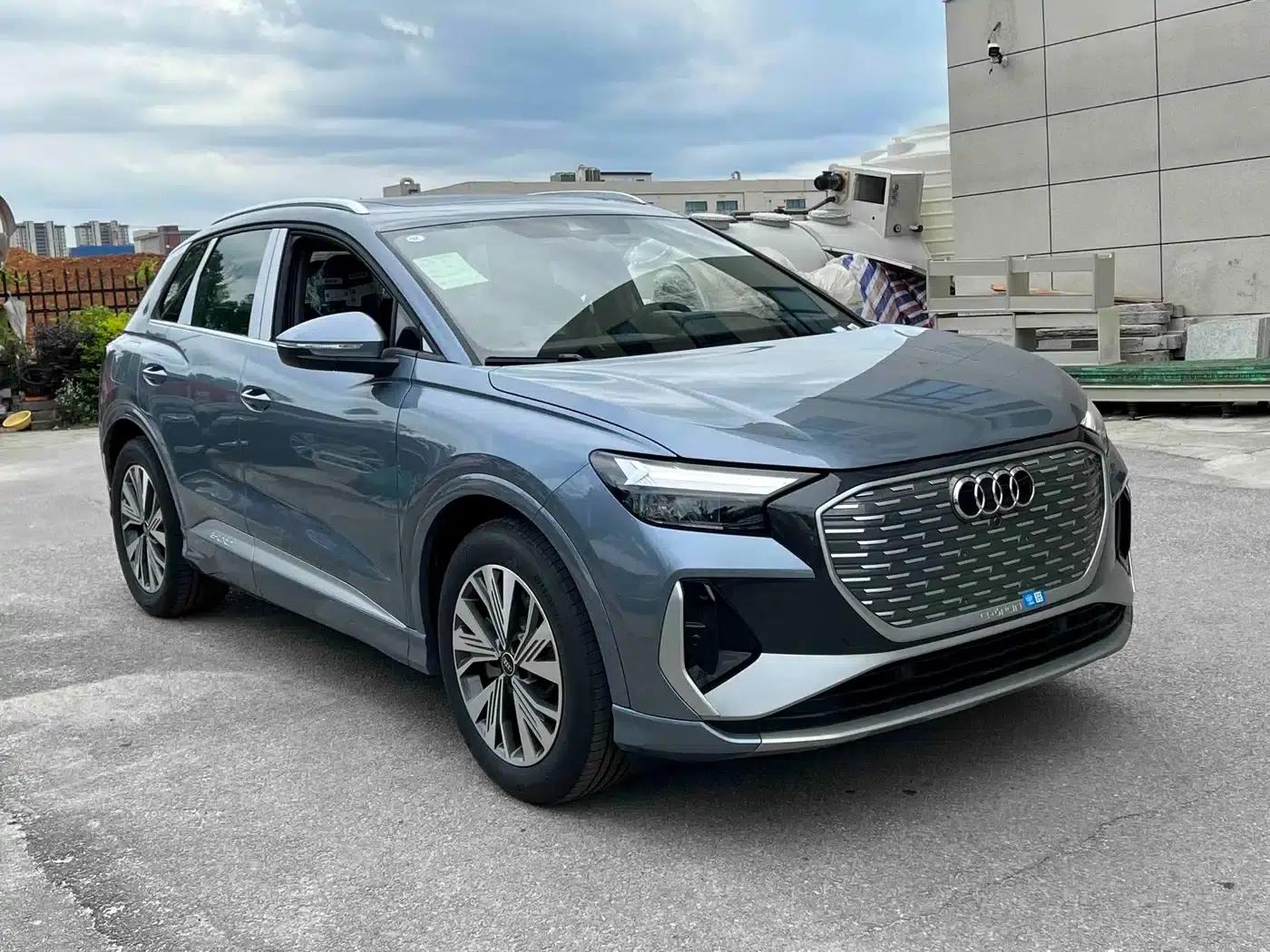 Audi Q4 e-tron 2024 Model 40 e-tron Adventure Edition — миниатюра 3