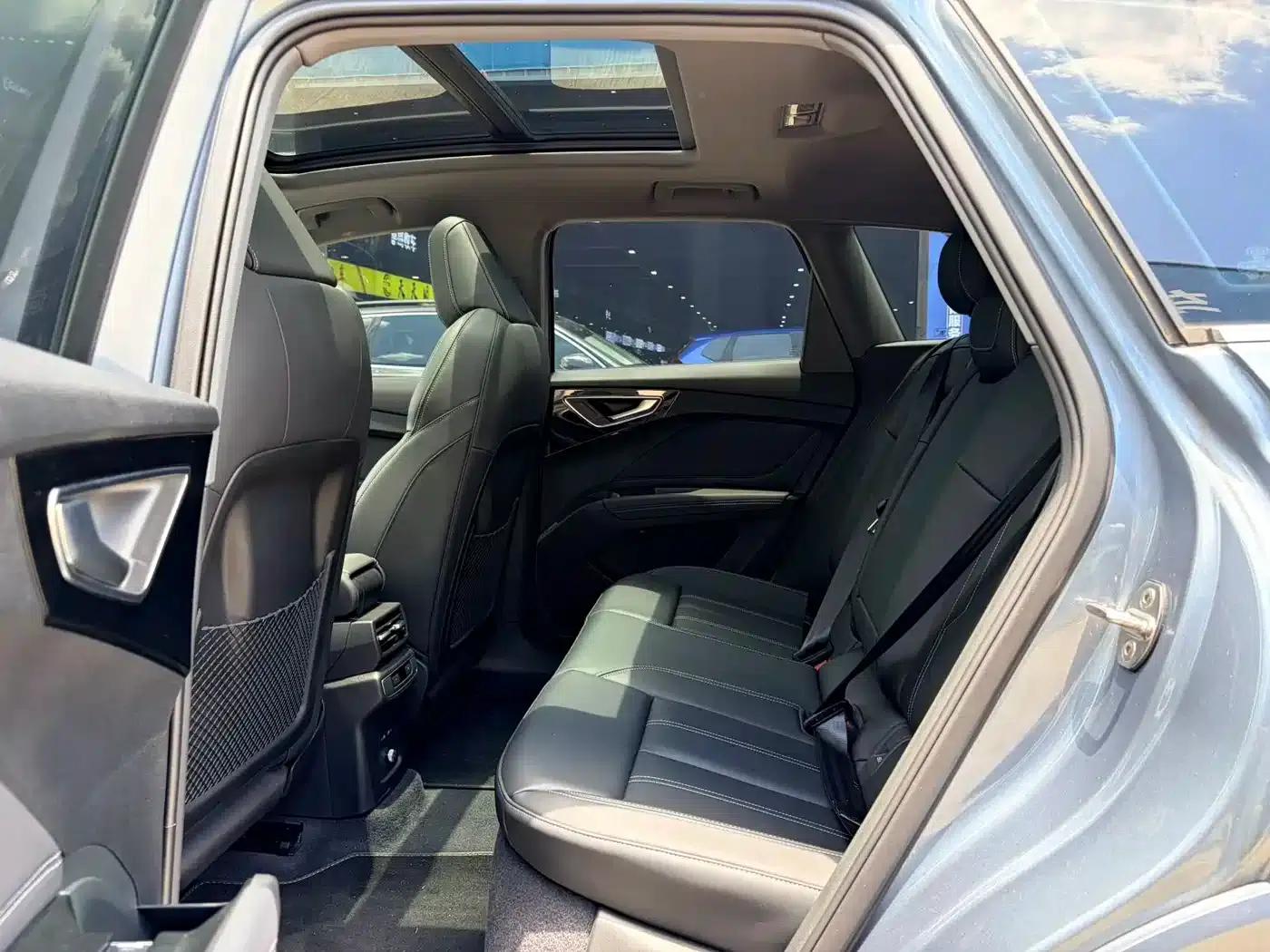 Audi Q4 e-tron 2024 Model 40 e-tron Adventure Edition — миниатюра 11