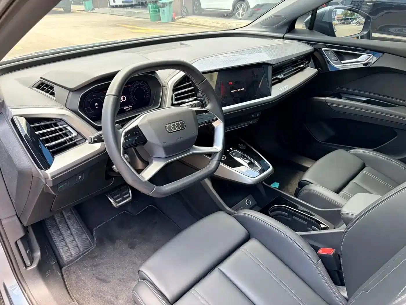 Audi Q4 e-tron 2024 Model 40 e-tron Adventure Edition — миниатюра 10
