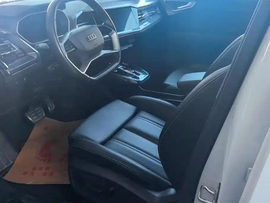 Audi Q4 e-tron 2023 Model 40 e-tron Adventure Edition — миниатюра 9