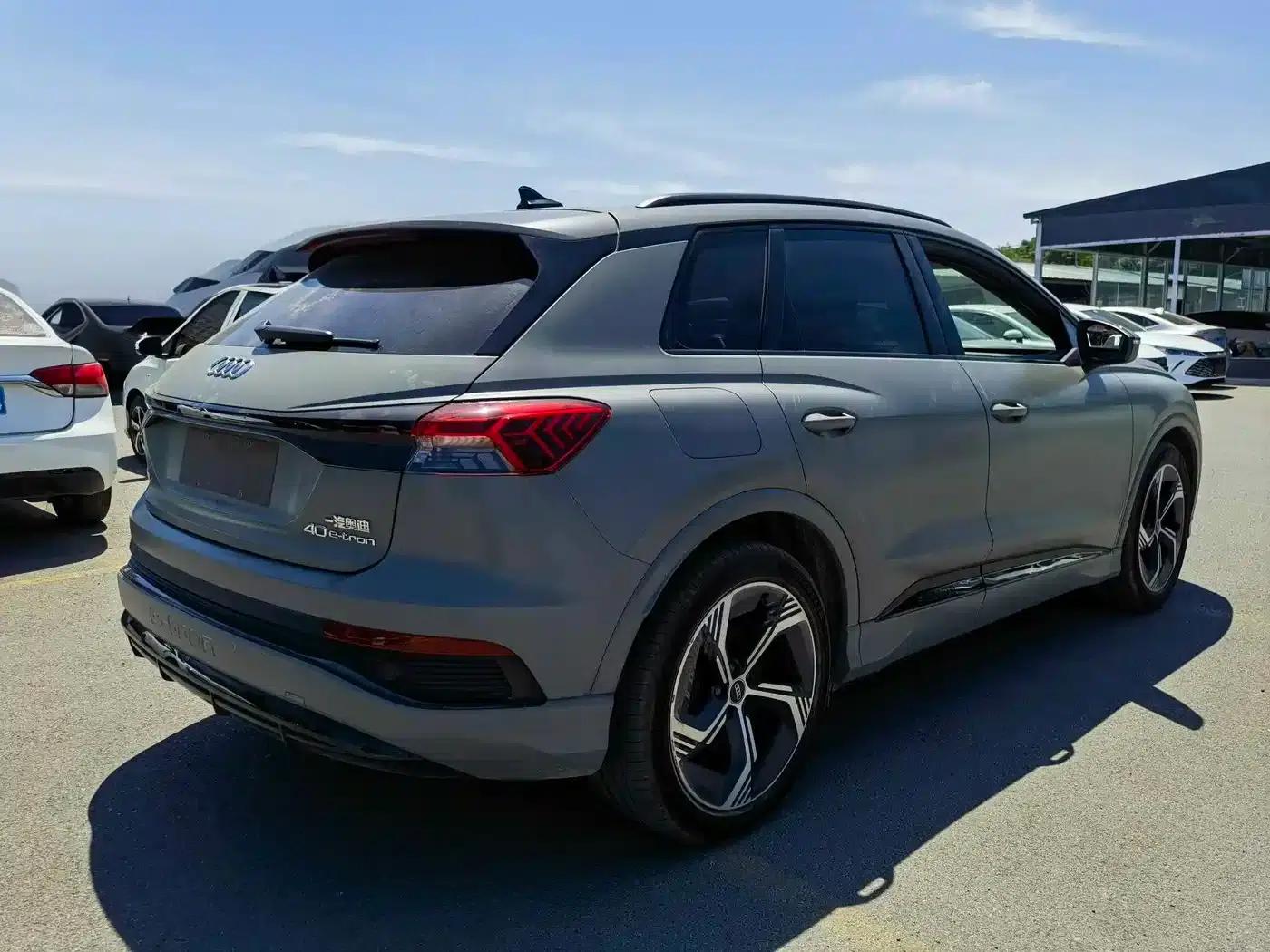 Audi Q4 e-tron 2023 Model 40 e-tron Trailblazer Night Edition — миниатюра 11
