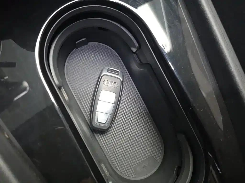 2022 Audi Q4 e-tron 50 e-tron quattro — миниатюра 15