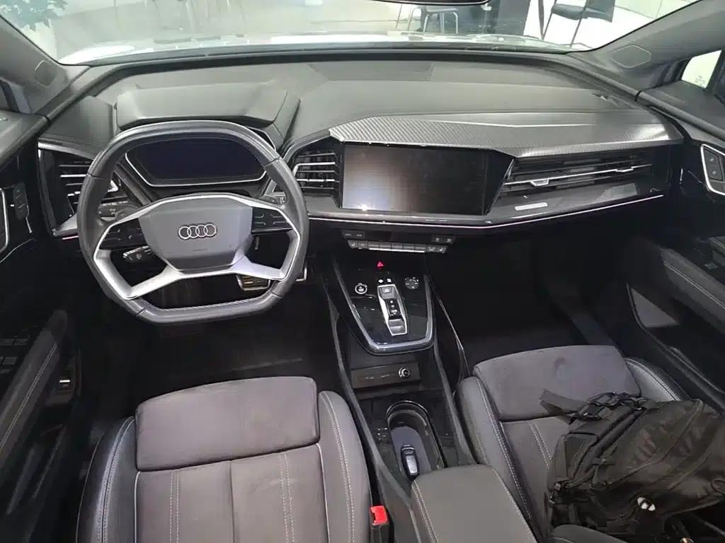 Audi Q4 e-tron 2022 Model 40 e-tron Trailblazer — миниатюра 16