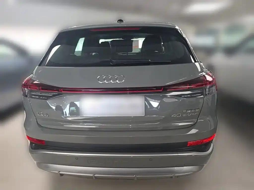 Audi Q4 e-tron 2022 Model 40 e-tron Trailblazer — миниатюра 10
