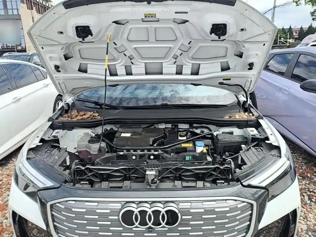 Audi Q4 e-tron 2023 Model 40 e-tron Trailblazer — миниатюра 20