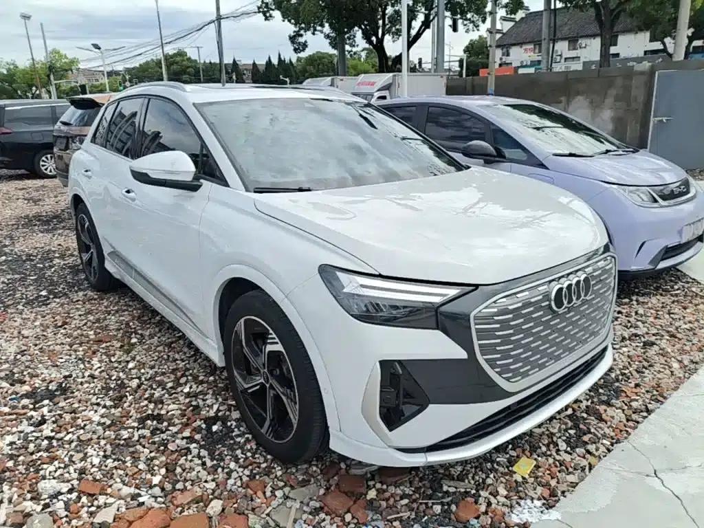 Audi Q4 e-tron 2023 Model 40 e-tron Trailblazer — миниатюра 4