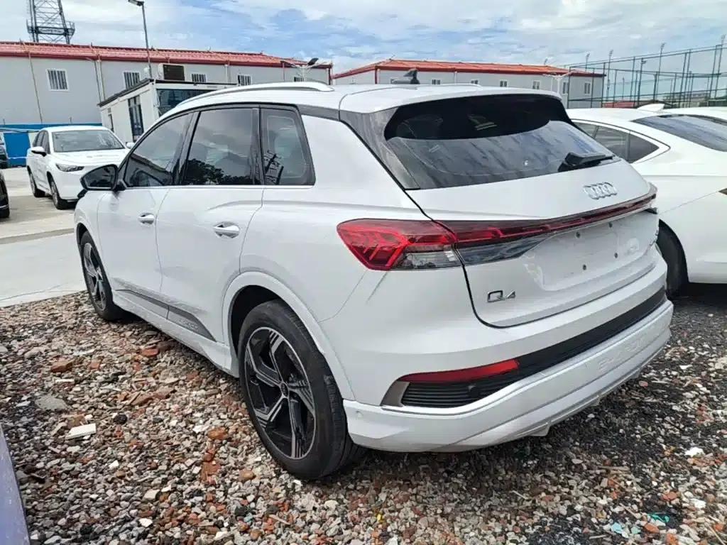 Audi Q4 e-tron 2023 Model 40 e-tron Trailblazer — миниатюра 5