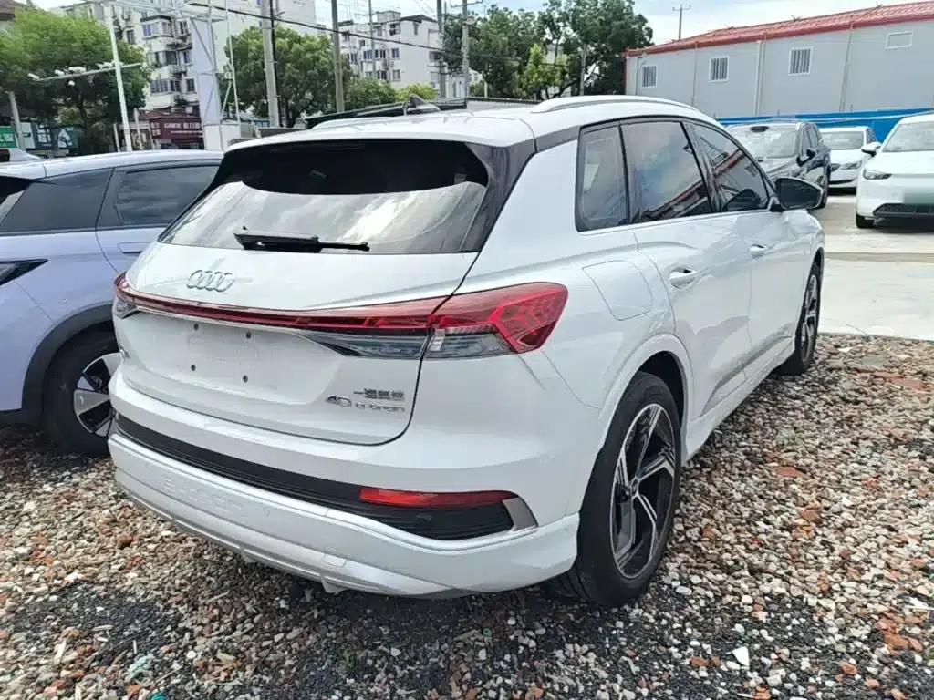 Audi Q4 e-tron 2023 Model 40 e-tron Trailblazer — миниатюра 7