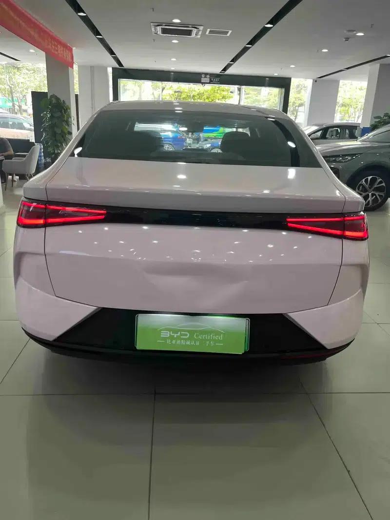 BYD e7 2025 Model 520km Smart Edition — миниатюра 5