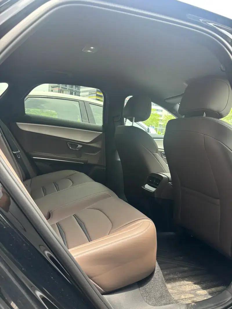BYD e9 2025 Model, 506km/h Luxury Edition — миниатюра 24