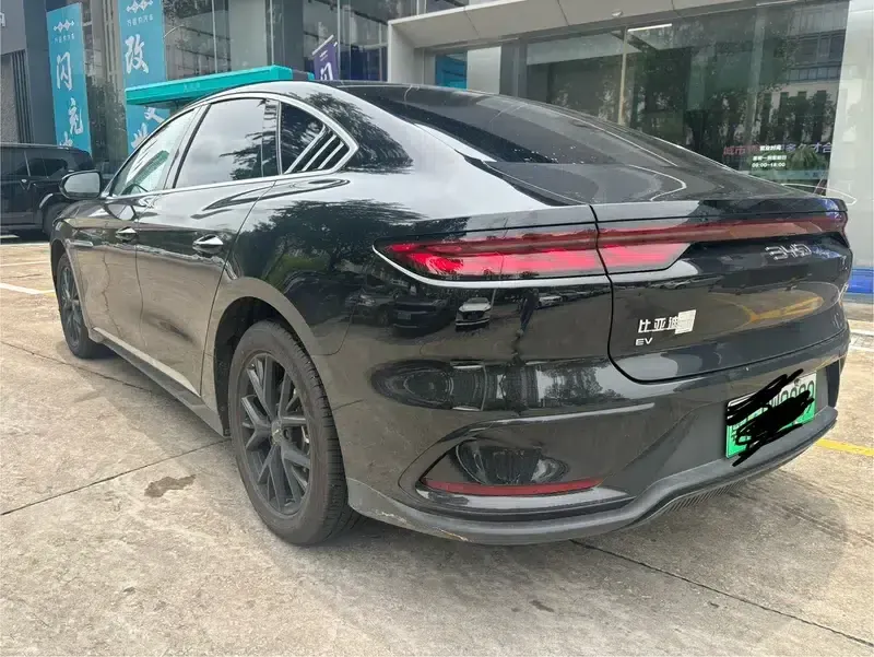 BYD e9 2025 Model, 506km/h Luxury Edition — миниатюра 4