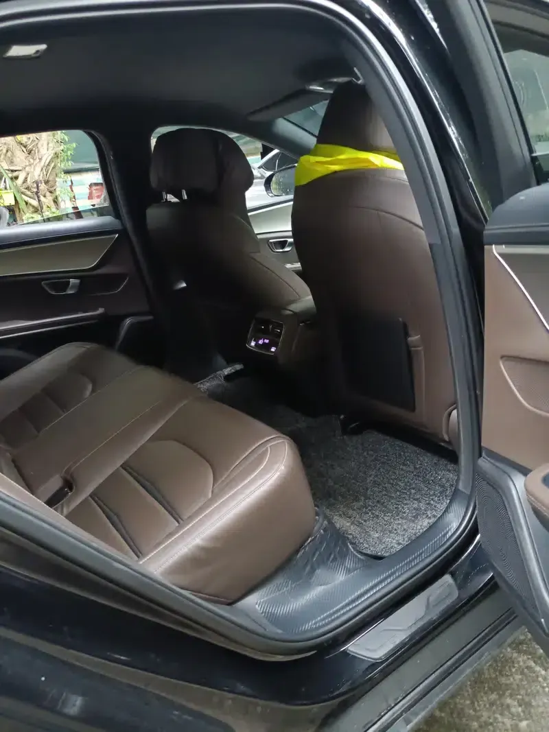BYD e9 2022 Business Edition — миниатюра 5