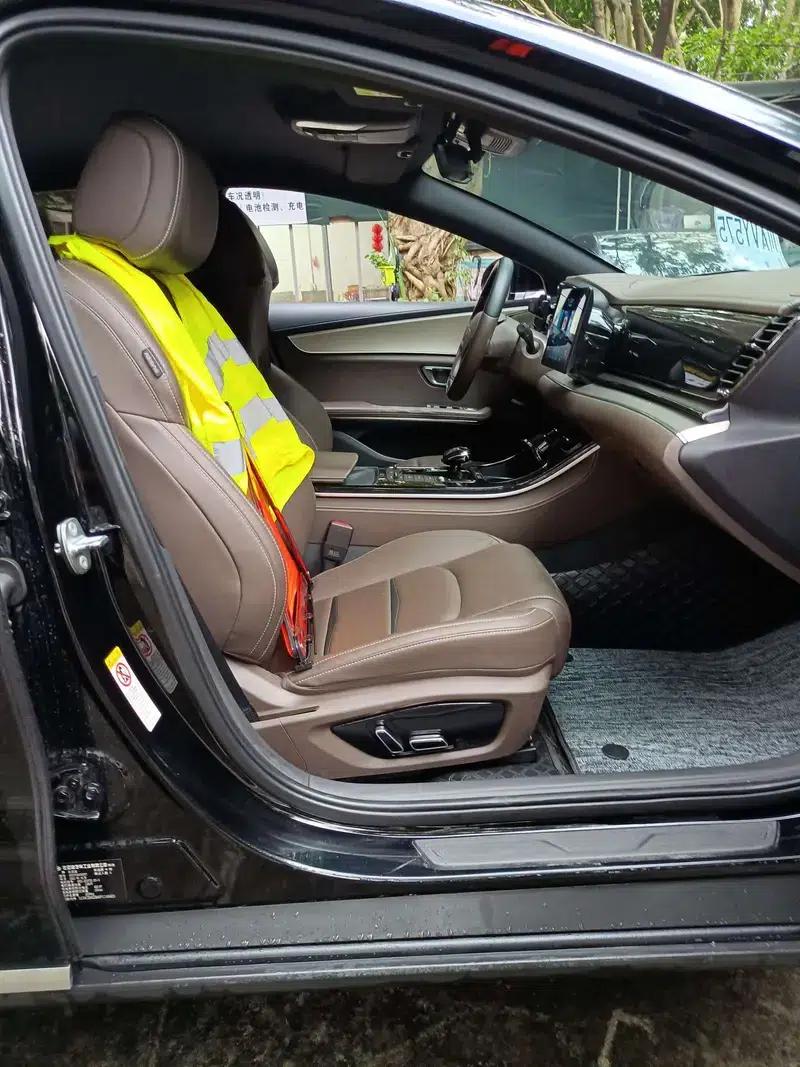 BYD e9 2022 Business Edition — миниатюра 9