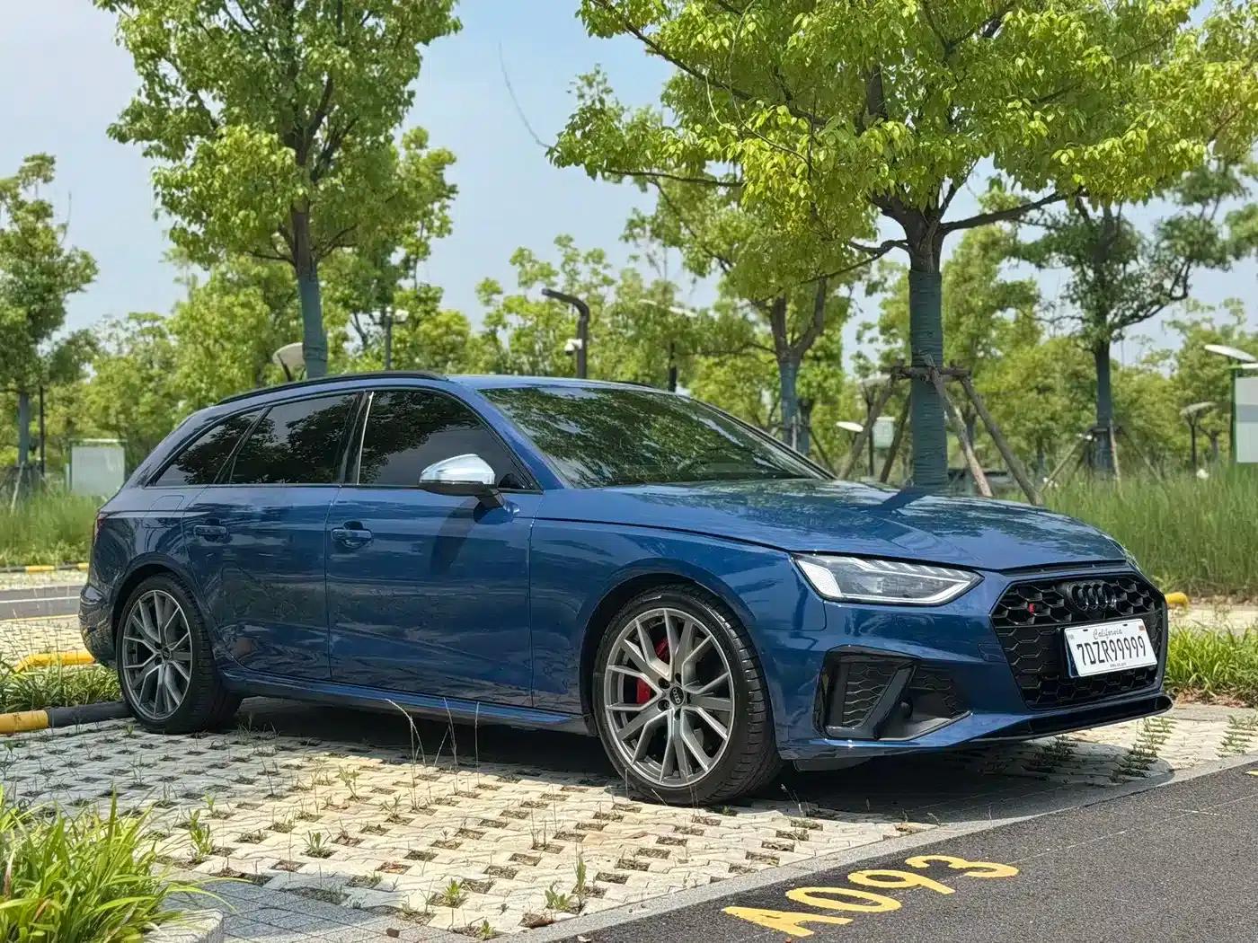 2025 Audi S4 Avant 3.0TFSI — миниатюра 3