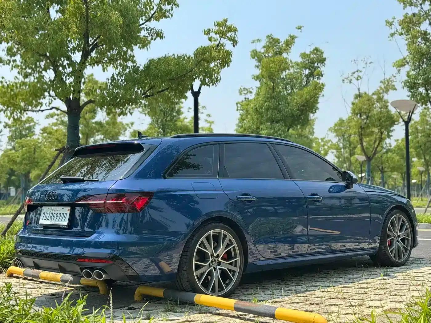 2025 Audi S4 Avant 3.0TFSI — миниатюра 9