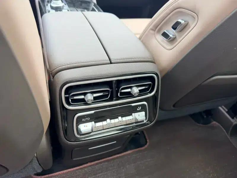 Beijing BJ60 2022 2.0T Automatic 7-seater (11th Edition) — миниатюра 9